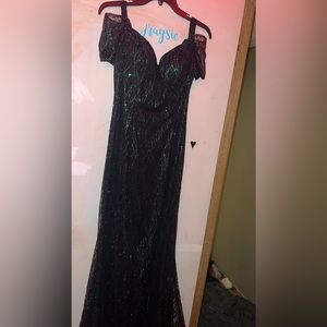 Elizabeth K by GLS, black and multicolor.